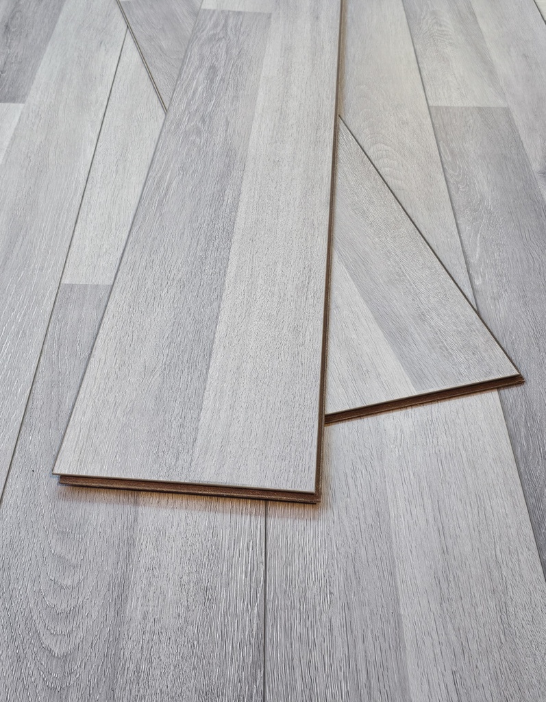 RV [CC01] PISO LAMINADO MELAMINICO - FLOTANTE AC3 CONNECT 7mm Medida 196x1216mm Caja 2.62m² GRIS